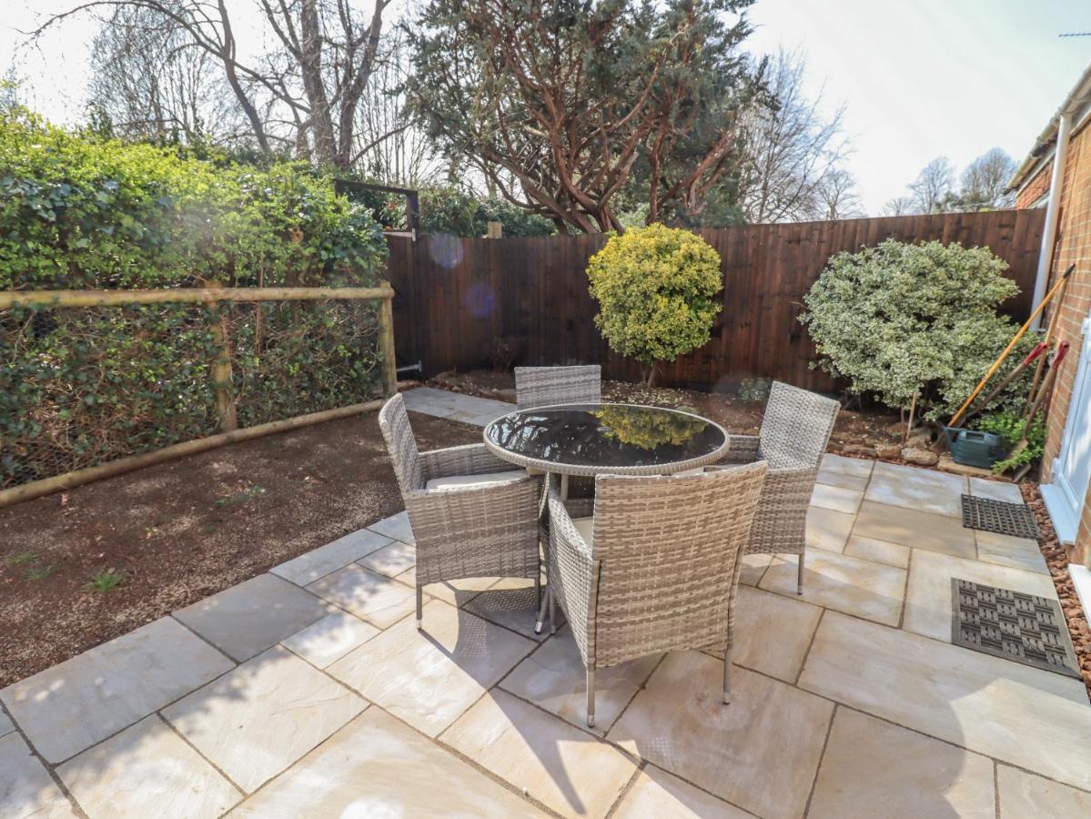 Robellen Corner Villa Banbury Exterior photo